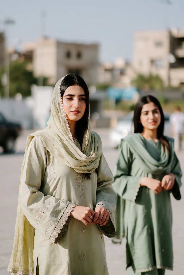 Escorts in Al Harmain Hotel Karachi